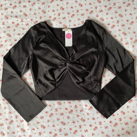 HONEY - Satin Black Crop Top - Picture 3 of 8